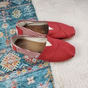 TOMS Red White SLip On Women US 6